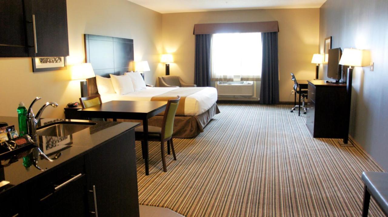 Best Western PLUS Fort Saskatchewan Inn&Suites Exterior foto