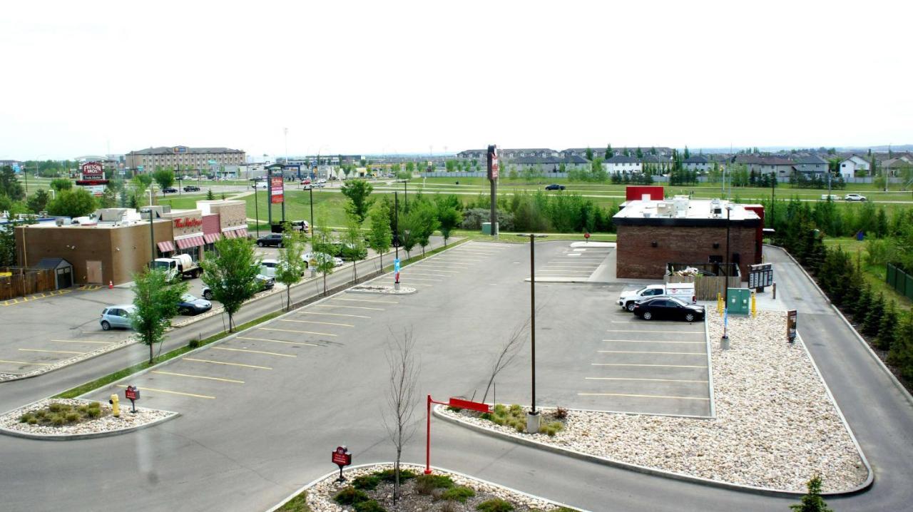Best Western PLUS Fort Saskatchewan Inn&Suites Exterior foto