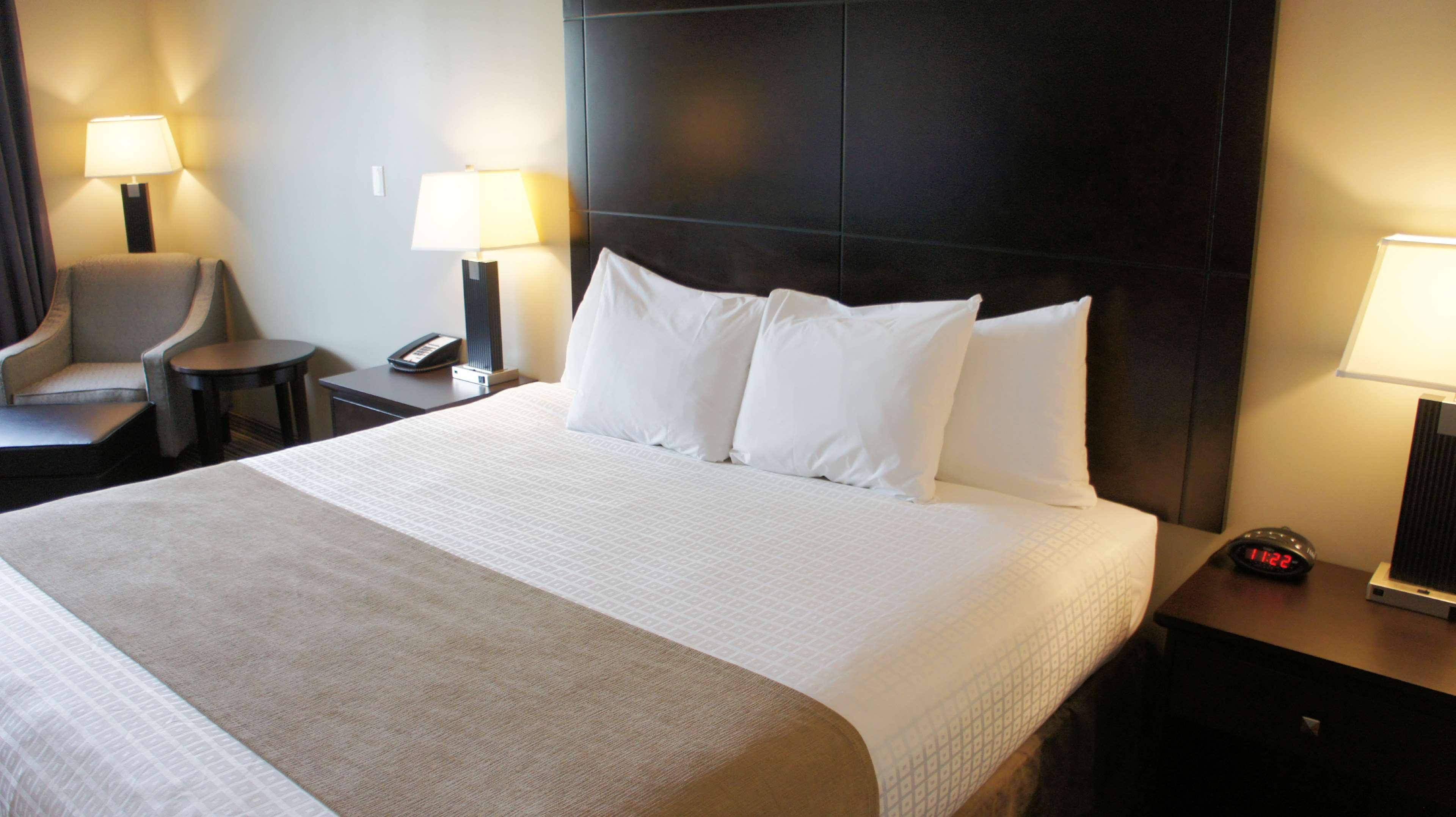 Best Western PLUS Fort Saskatchewan Inn&Suites Exterior foto