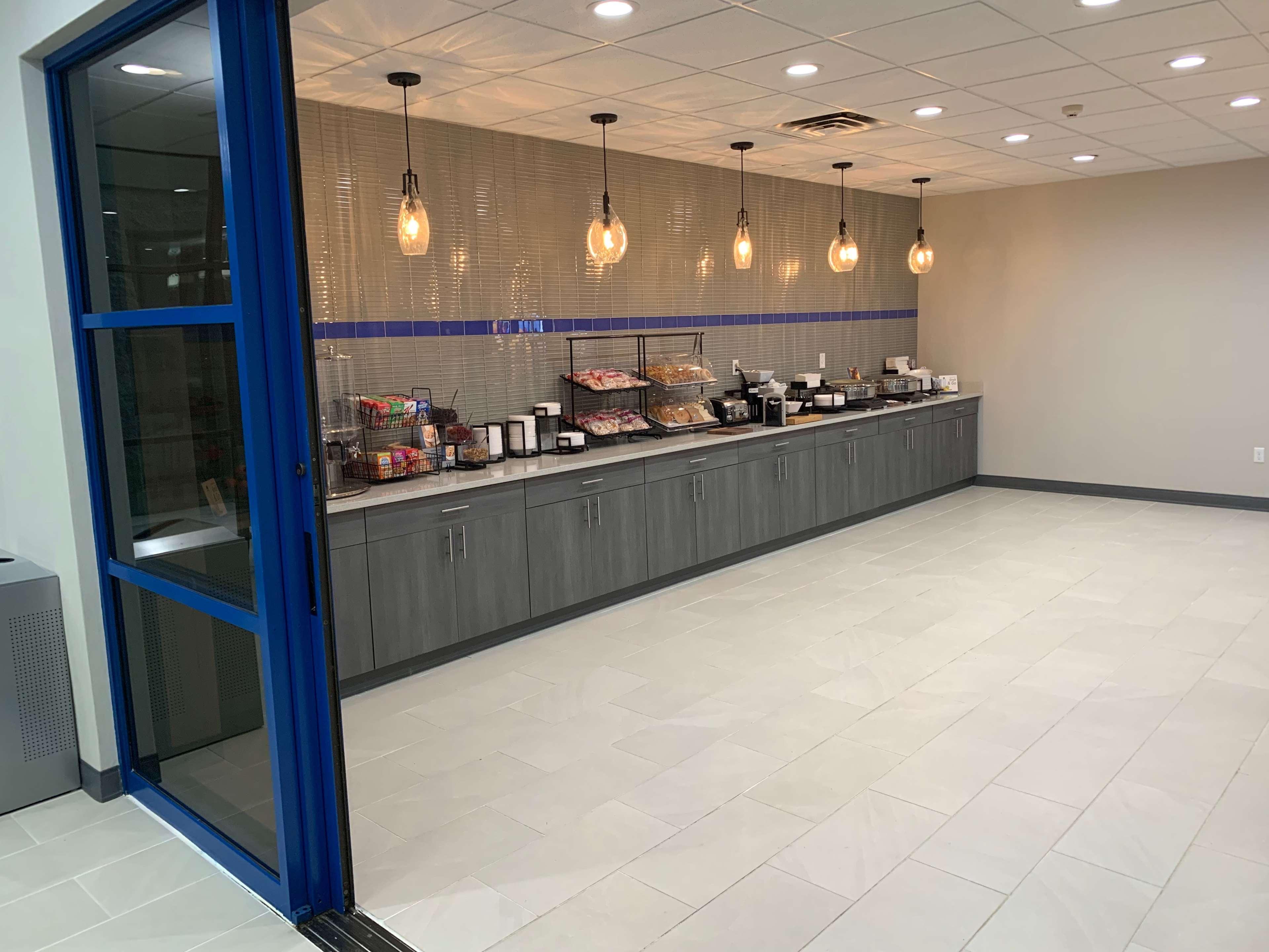 Best Western PLUS Fort Saskatchewan Inn&Suites Exterior foto