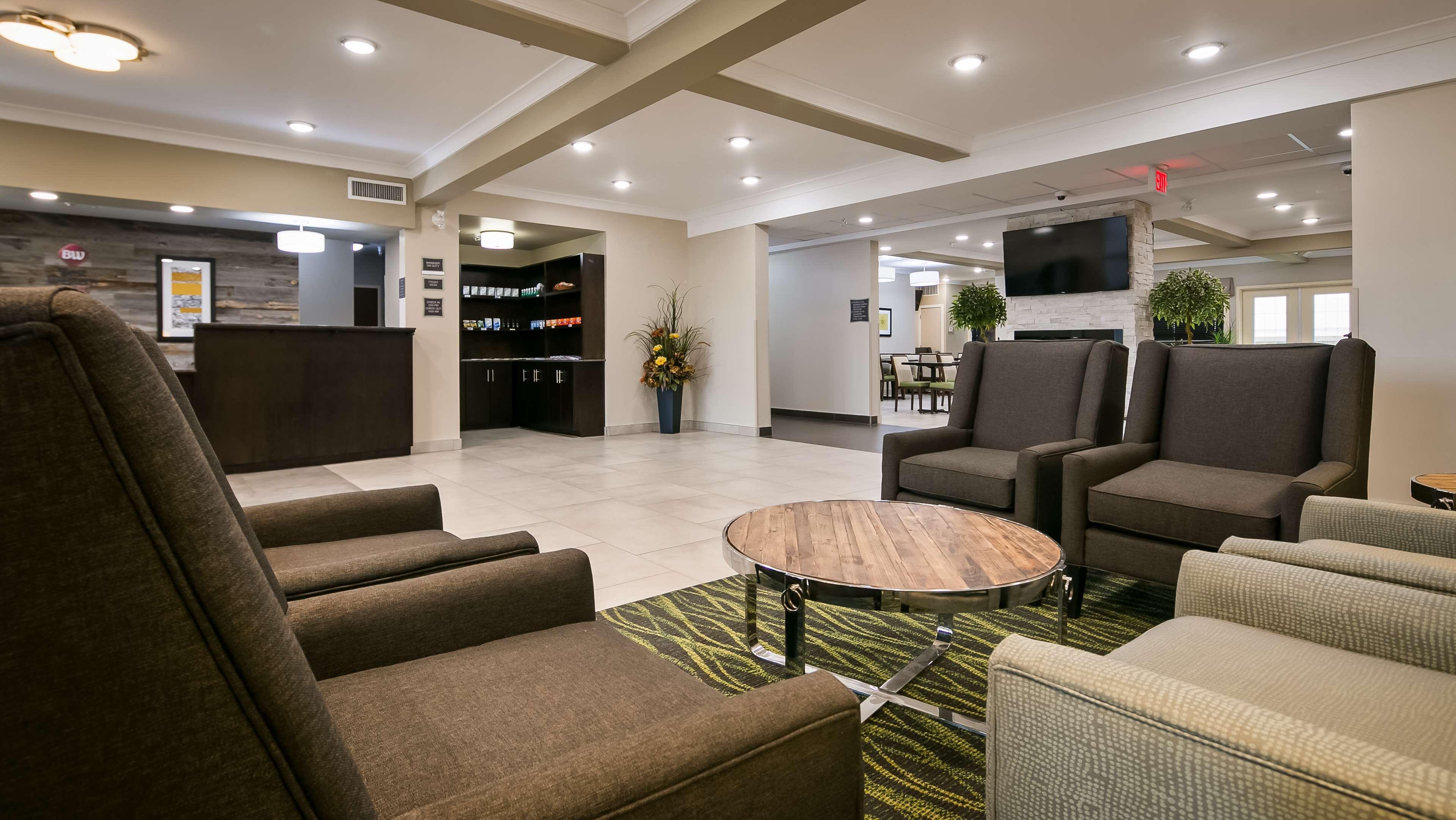 Best Western PLUS Fort Saskatchewan Inn&Suites Exterior foto
