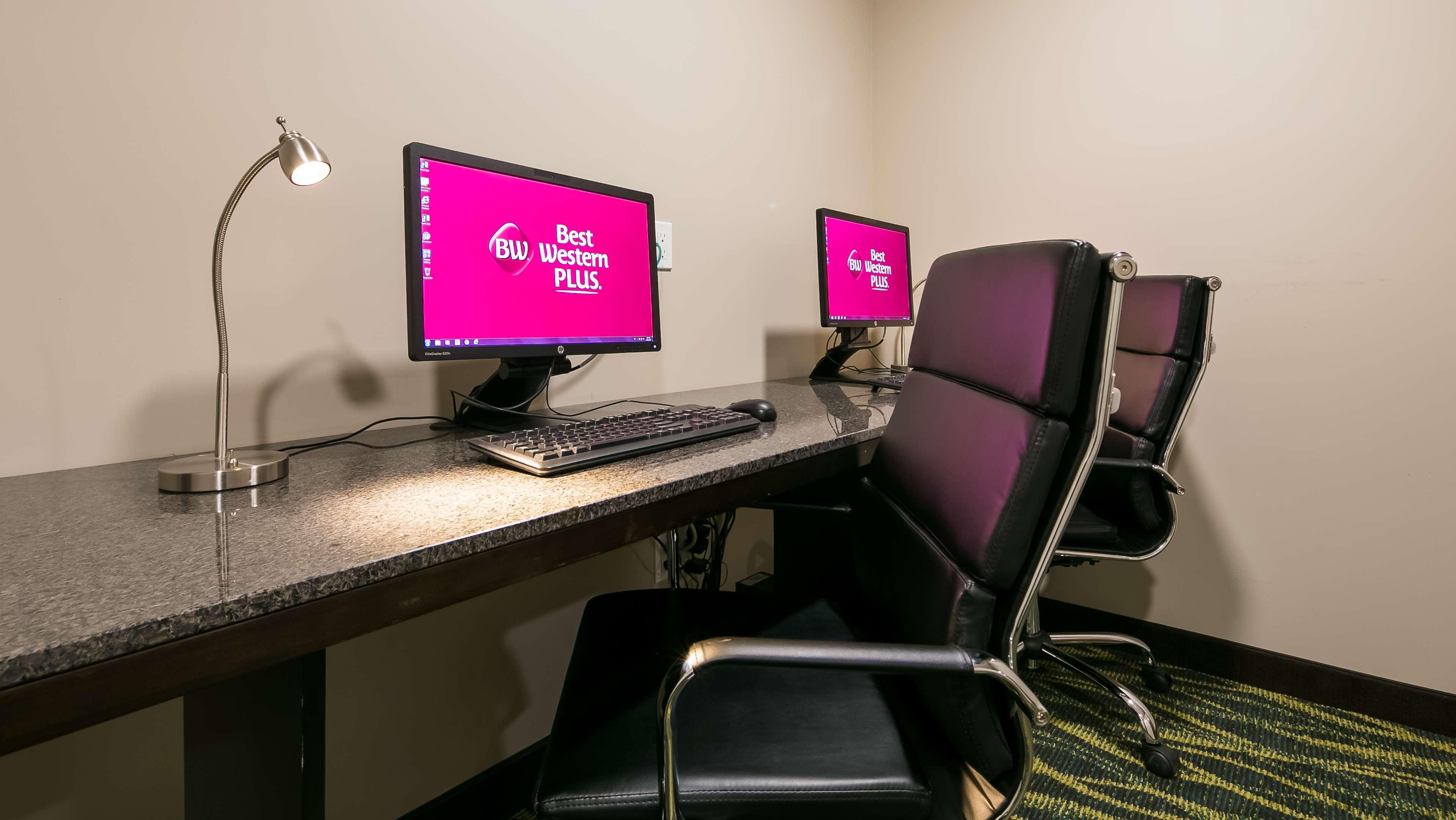 Best Western PLUS Fort Saskatchewan Inn&Suites Exterior foto