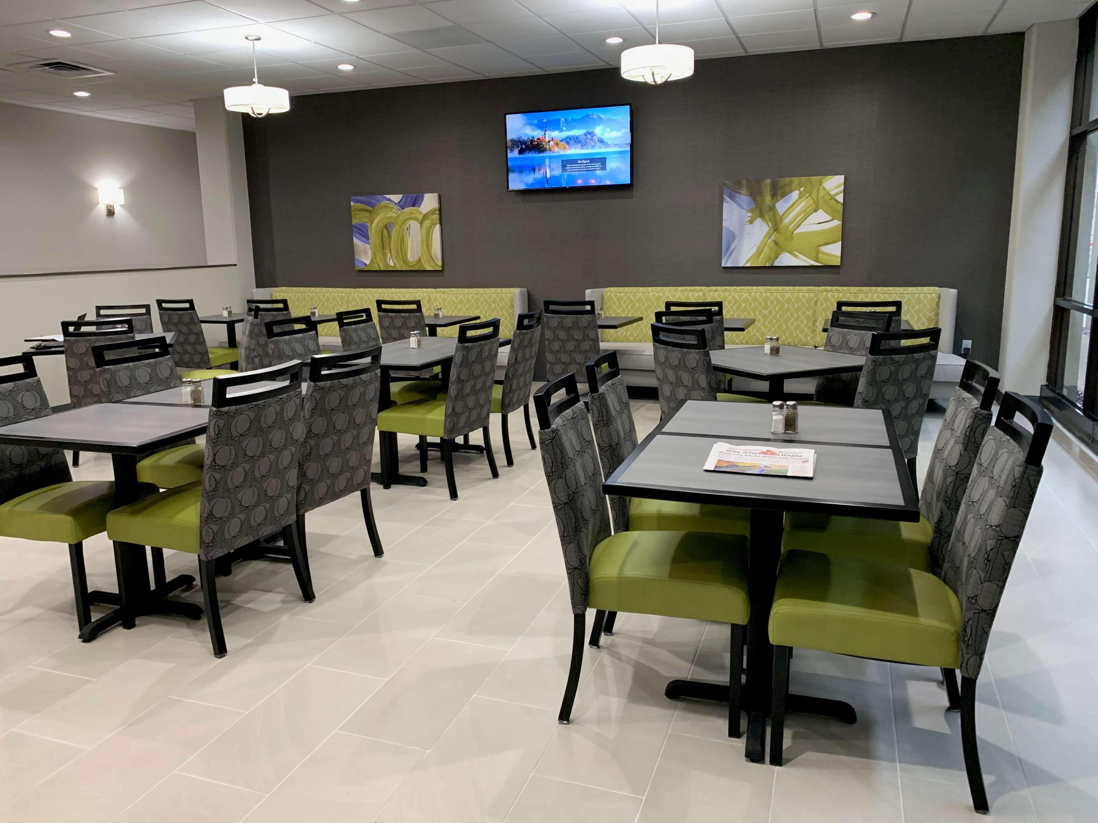 Best Western PLUS Fort Saskatchewan Inn&Suites Exterior foto