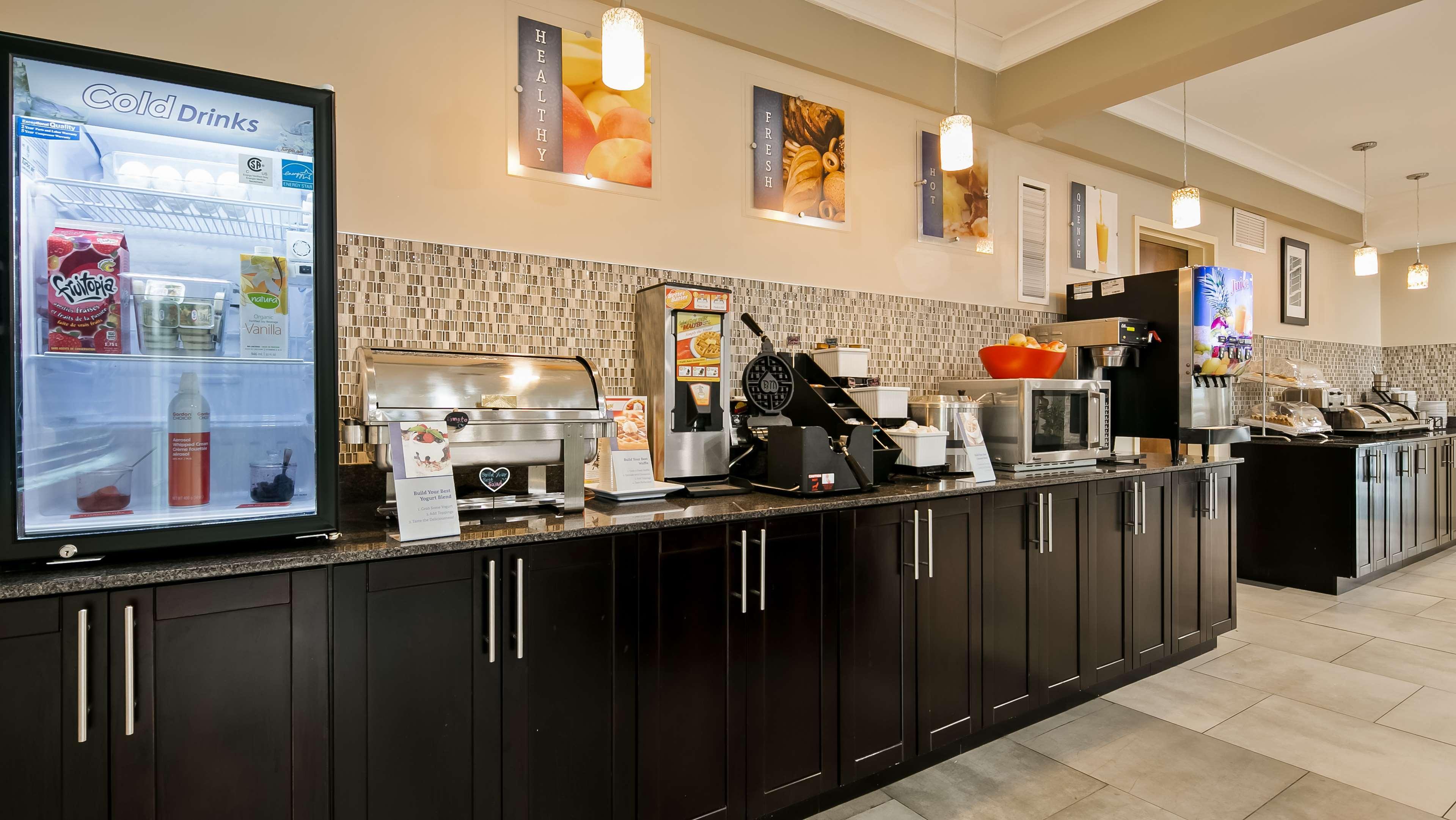 Best Western PLUS Fort Saskatchewan Inn&Suites Exterior foto