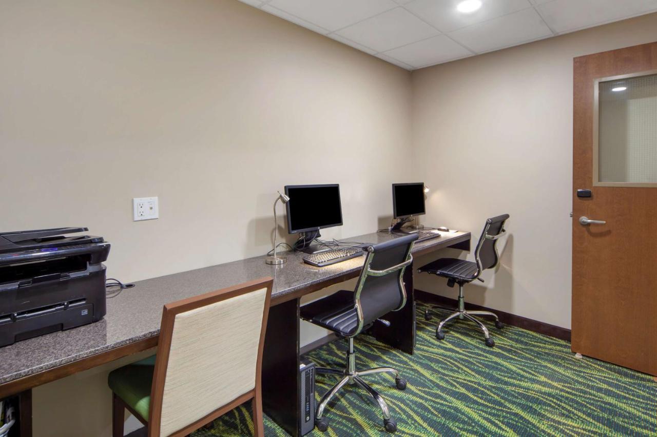 Best Western PLUS Fort Saskatchewan Inn&Suites Exterior foto