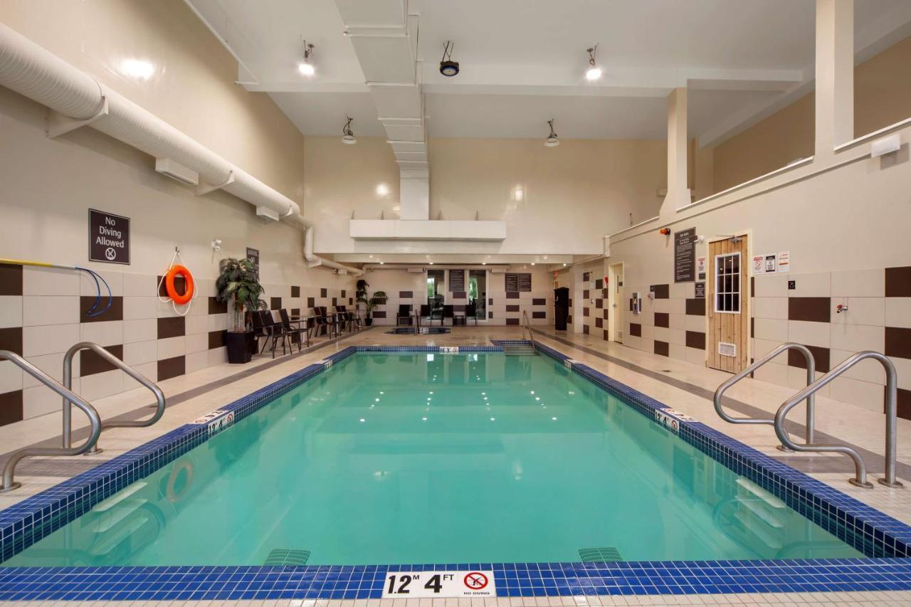 Best Western PLUS Fort Saskatchewan Inn&Suites Exterior foto
