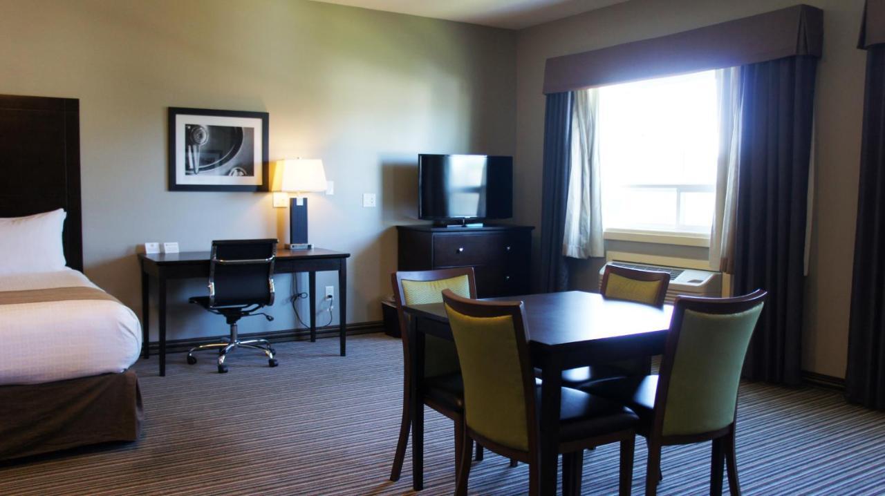 Best Western PLUS Fort Saskatchewan Inn&Suites Exterior foto