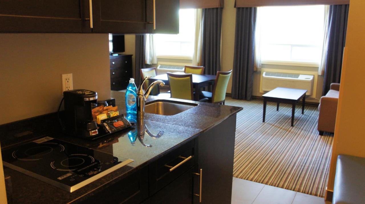 Best Western PLUS Fort Saskatchewan Inn&Suites Exterior foto
