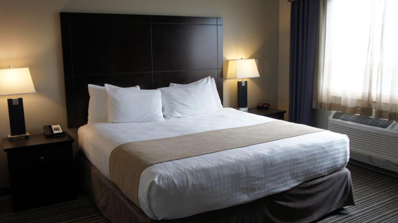 Best Western PLUS Fort Saskatchewan Inn&Suites Exterior foto