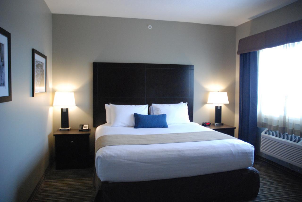 Best Western PLUS Fort Saskatchewan Inn&Suites Exterior foto
